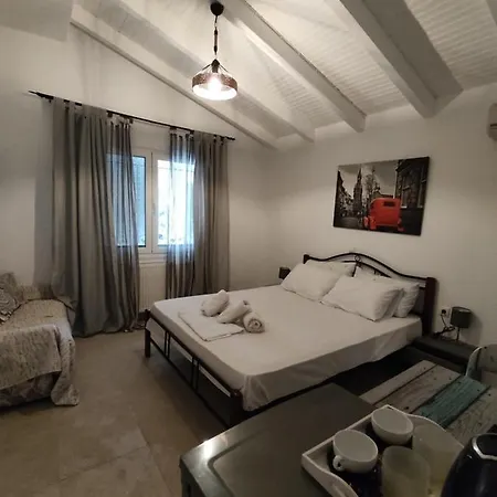 Avra Apartment
