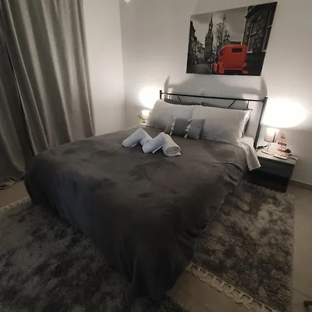 Avra Apartment *